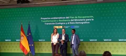 Pío Hernández recibe el galardón